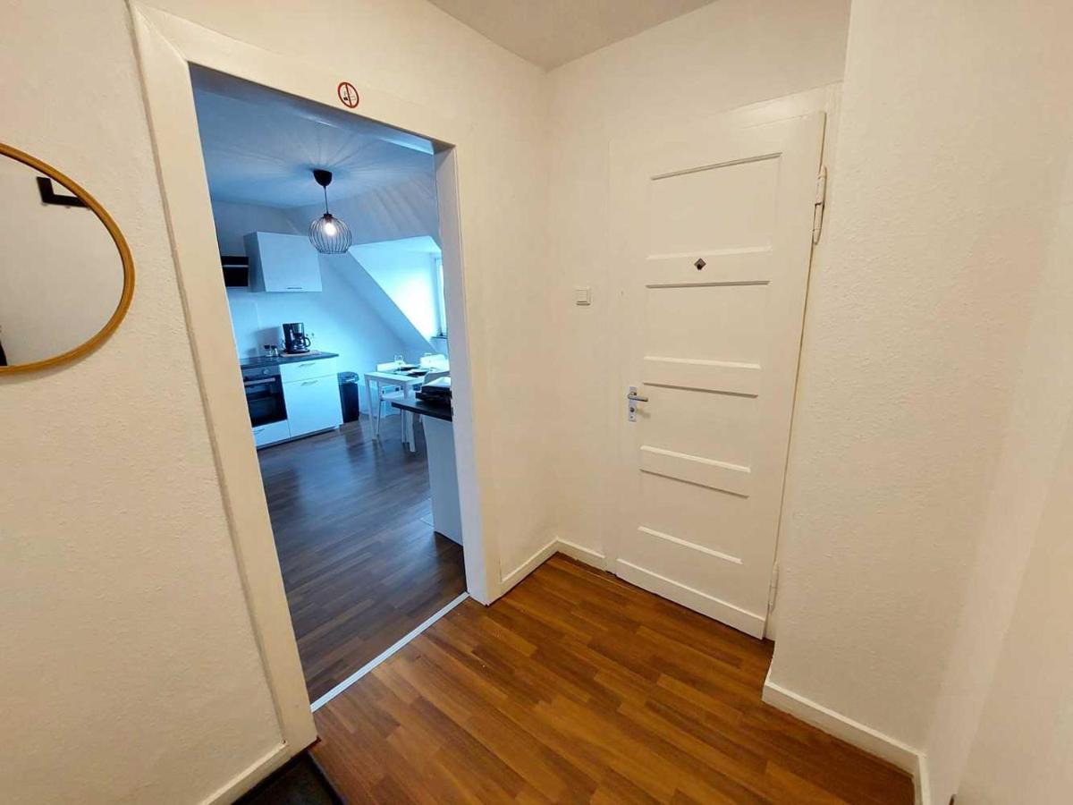 Cozy Apartment With Garden In Γκελσενκίρτσεν Εξωτερικό φωτογραφία