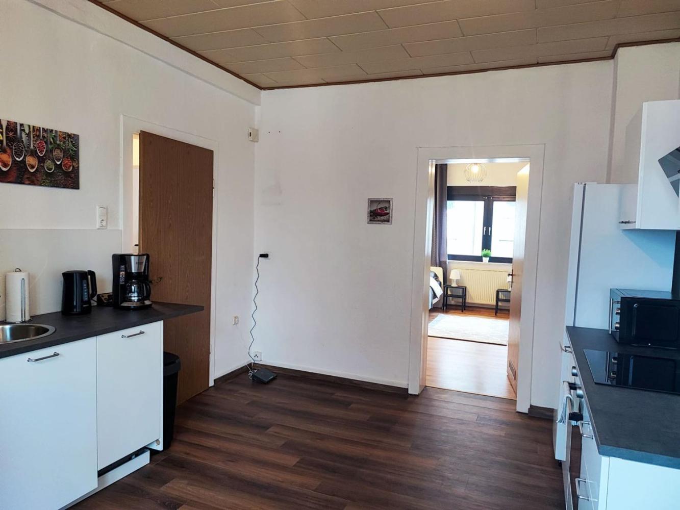 Cozy Apartment With Garden In Γκελσενκίρτσεν Εξωτερικό φωτογραφία