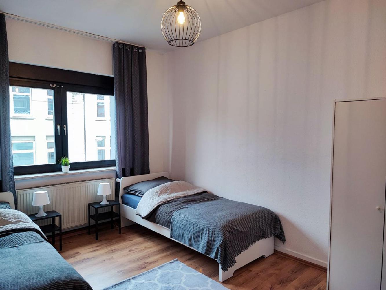 Cozy Apartment With Garden In Γκελσενκίρτσεν Εξωτερικό φωτογραφία